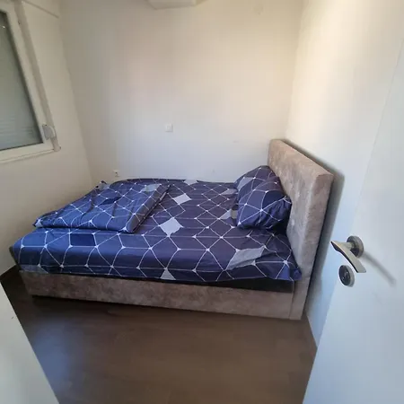 Lester 3 * Skopje